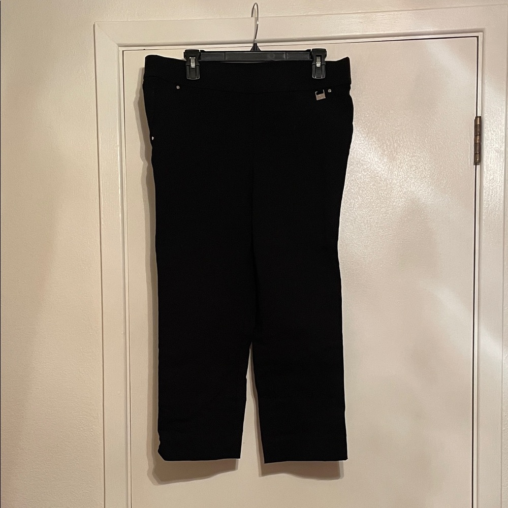 Rafaella Black Capris